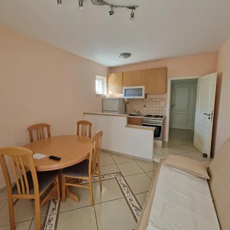 Appartement Nika *